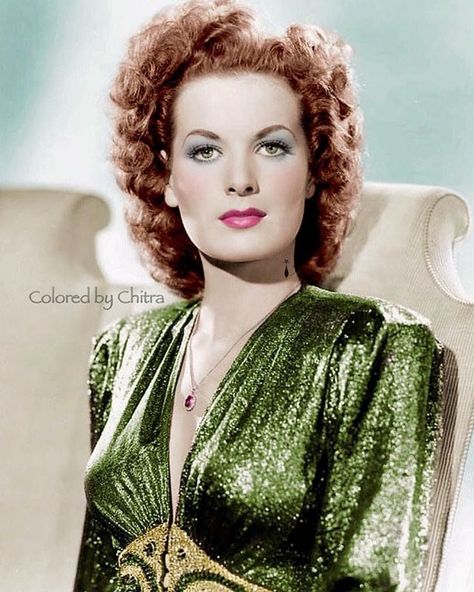 Maureen O'Hara Lea Massari, Red Haired Actresses, Maureen O Hara, Hollywood Beauty, Maureen O'hara, Hollywood Legends, August 17, Old Hollywood Glamour, Golden Age Of Hollywood