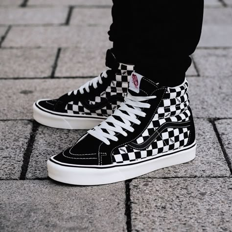 Vans Sk8 High Lite "Checkerboard" Vans Sk8 Hi Checkerboard, Vans Shoes Checkered, Vans Sk8 Hi Outfit, Vans Shoes High Tops, Hightop Vans, Vans Shoes Fashion, Vans Aesthetic, Vans High Tops, Vans Sk8 High