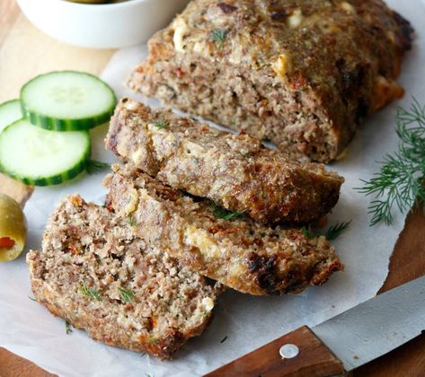 Greek Meatloaf Recipe Mediterranean Diet Meatloaf, Greek Meatloaf, Grass Fed Beef Recipes, Turkey Meatloaf Recipe, Mediterranean Dinner, Ww Ideas, Savoury Tarts, Healthy Munchies, Greek Recipe