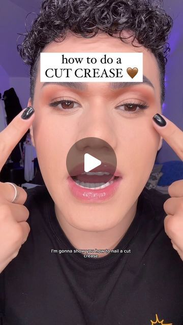 Kylee De Thier ✨ on Instagram: "how to do a CUT CREASE 🤎 eyeshadow for beginners and hooded eyes 👀 let me know if this helped you babes 😉 #makeuptips #beautyhacks #eyeshadow #nz #maori" How To Do Eyeshadow On Hooded Eyes, Smokey Eyeshadow For Hooded Eyes, Eyeshows Looks For Hooded Eyes, Cut Crease On Hooded Eyes, Cut Crease For Hooded Eyes, Hooded Eye Cut Crease, How To Do A Cut Crease, Easy Eye Makeup For Hooded Eyes, Crease Cut Eyeshadow