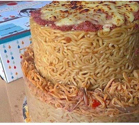 If this isn’t my bday cake Ima cry Beautiful Pie Crusts, Ugly Food, Gross Food, Best French Toast, Cd Crafts, Easy Soup, Girl Dinner, Pie Crust Recipes, Bday Cake