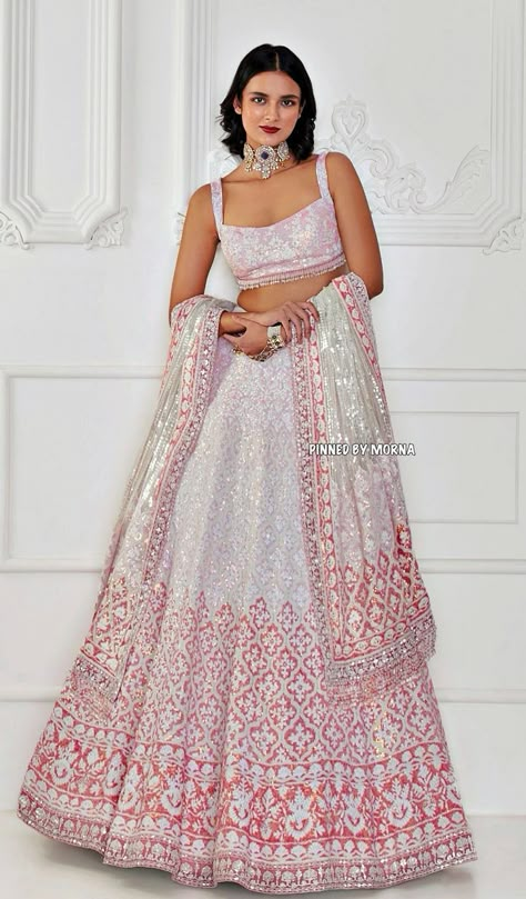 Maneesh Malhotra Dresses, Manish Malhotra Lehenga, Wedding Fits, Steps Dresses, Simple Lehenga, Trendy Outfits Indian, Indian Outfits Lehenga, Wedding Lehenga Designs, Indian Bride Outfits