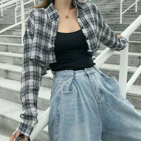 Second Hand Fashion, Flannel Outfits, Looks Street Style, Korean Girl Fashion, Causual Outfits, Outfit Aesthetic, Korea Fashion, Korean Street Fashion, Korean Outfits