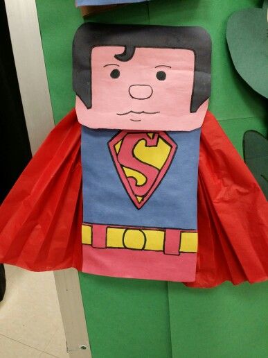 Superman paper bag puppet Superman Crafts, Clay Projects Kids, Fish Crafts Preschool, Superhero Camp, Hero Crafts, Bag Puppet, Bee Classroom, Superhero Crafts, Paper Bag Crafts