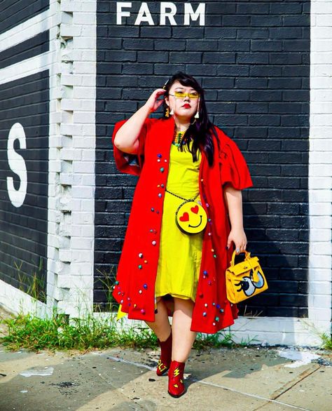 Quirky Office Fashion, Quirky Midsize Fashion, Dopamine Dressing Plus Size, Plus Size Maximalist Fashion, Quirky Fashion Plus Size, Plus Size Colorful Outfits, Gamine Essence, Maximalism Fashion, Pop Art Clothing