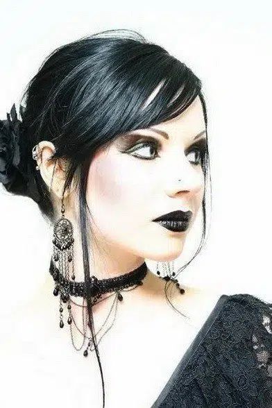 20 Stunning Short Goth Hairstyles for Goth Girls 2022 Black Ceremony, Boho Makeup, Drag Make-up, Wedge Hairstyles, Beehive Hair, Gothic Hairstyles, Bouffant Hair, Goth Hair, Asymmetrical Hairstyles