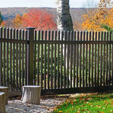 Colonial Fence Ideas, Dutch Colonial Homes, Colonial Homes, Fencing Ideas, Gambrel Roof, Modern Colonial, Colonial Style Homes, Fence Styles, Dutch Colonial