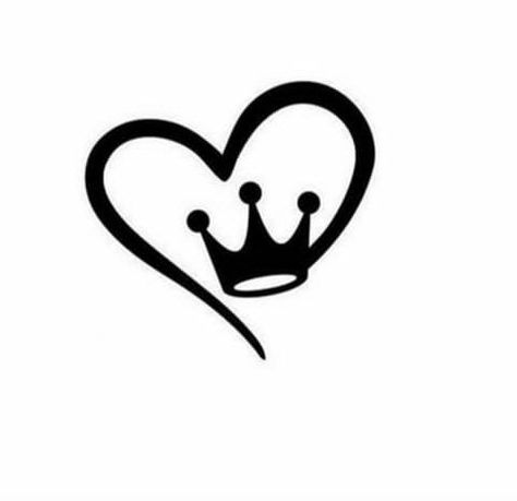 Heart With Crown Tattoo, Crown Stencil, Small Crown Tattoo, فن الرسم بالمسامير, Baby Tattoo Designs, Card Tattoo Designs, Sublimacion Ideas, Girl Face Tattoo, Graffiti Lettering Fonts