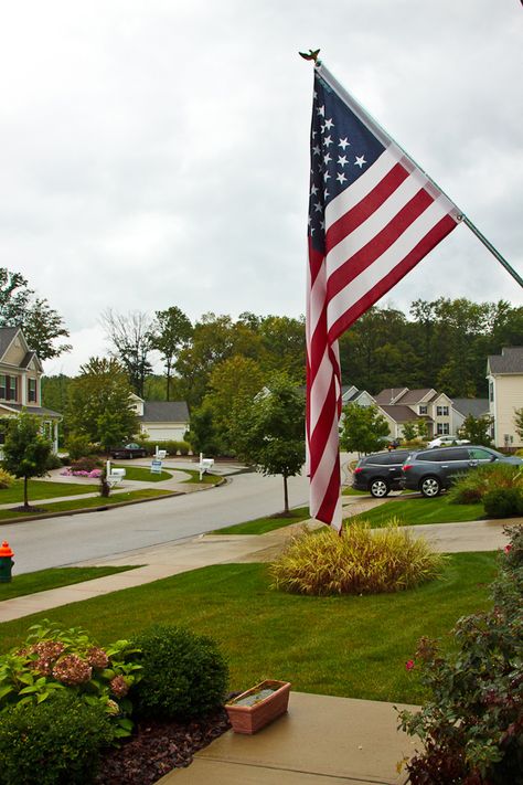 Us Flag Aesthetic, United States Aesthetic, America Flag Aesthetic, Usa Lifestyle, America Core, American Flags Photography, American Flag Country Aesthetic, Old Glory Flag, American Vibes