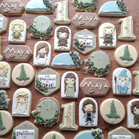 Lord Of The Rings 40th Birthday, Lotr Watch Party Food, One Ring To Rule Them All Birthday, Lord Of The Rings Cookies Decorated, One Year To Rule Them All Birthday, Lord Of The Rings Baby Birthday, One Birthday To Rule Them All, Lord Of The Rings Cookies, Lotr Cookies