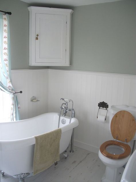 Our vintage style bathroom complete with slipper bath - walls in Mizzle by Farrow and Ball, woodwork in Wimborne White by Farrow and Ball Mizzle Bathroom, Mizzle Farrow And Ball Bathroom, Farrow And Ball Mizzle Bathroom, Calamine Farrow And Ball Bathroom, Farrow And Ball Elephants Breath Bathroom, Railings Farrow And Ball Bathroom, Farrow And Ball Old White Bedroom, Farrow And Ball Bathroom, India Yellow Farrow And Ball Bathroom