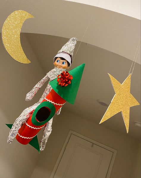 Ufo Elf On The Shelf, Elf On The Shelf I Love You To The Moon, Elf Spaceship, Space Elf On The Shelf, Elf On The Shelf Astronaut Ideas, Ice Skating Elf On The Shelf, Elf Astronaut Ideas, Elf On The Shelf Astronaut, Astronaut Elf On The Shelf Ideas