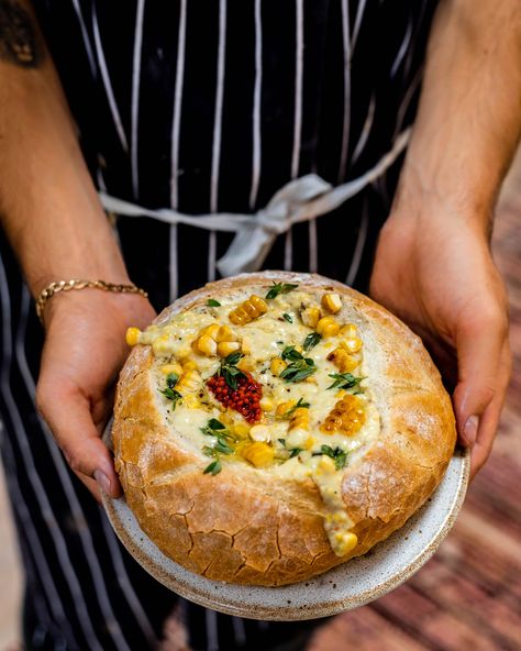 CORN CHOWDER #Gazs15MinuteMeals - Avant-Garde Vegan Avant Garde Vegan, Gaz Oakley, Bread Bowl Soup, Mains Recipes, Vegan Corn Chowder, Cob Loaf, Breakfast Burger, House Guests, Bread Bowl