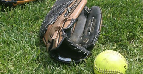 Softball Drills For Beginners, Softball Hitting Drills For Power, Coach Pitch Softball Drills, Softball Drills Fastpitch 12u, Outfield Softball Drills, Infield Softball Drills, Pitching Drills, Youth Softball, Slow Pitch Softball