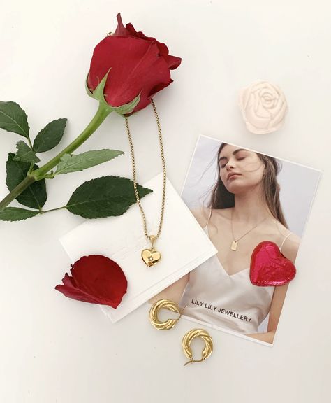 Valentines Jewellery Photography, Valentines Jewelry Aesthetic, Valentines Jewelry Photoshoot, Jewelry Valentines Day Campaign, Valentine Jewelry Photography, Valentines Day Jewelry Photography, Valentines Day Jewellery, Vday Jewelry, Valentines Day Shoot