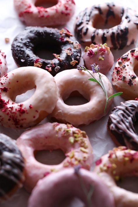 Honey Yeast Doughnuts | Gluten and dairy free variation included! Yeast Doughnuts, Baked Doughnut Recipes, Gluten Free Doughnuts, Yeast Donuts, Baked Doughnuts, Cronut, Dairy Free Alternatives, Freeze Dried Raspberries, Dried Raspberries