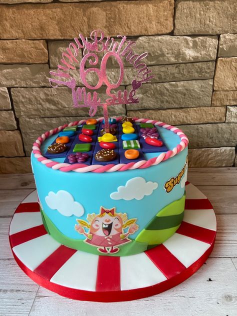 Candy Crush Cake, Candy Land Sheet Cake, Candy Lovers Cake, Candy Crush Cake Design, Candy Inspired Birthday Cake, Birthday Cake With Candy On Top, Candy Crush Cakes, Candy Crush Saga, Pastel Candy