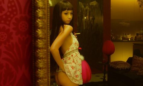 Erika Sawajiri in Helter Skelter (2012) Helter Skelter Movie, Helter Skelter 2012, Erika Sawajiri, Mai Waifu, Helter Skelter, Girl Film, Romantic Photoshoot, Still Picture, Girl Movies