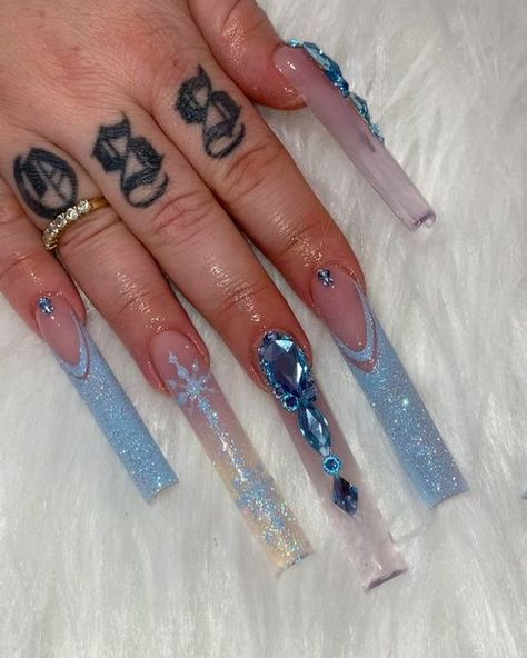 Winter Wonderland Nails, Diy Basket Weaving, Square Nail Tips, Wonderland Nails, Xl Nails, Classy Acrylic, Crystal Bay, Square Nail, Classy Acrylic Nails