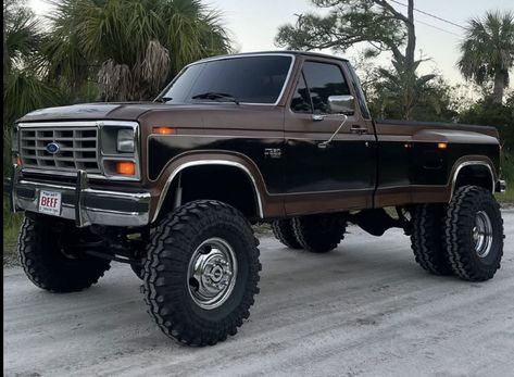 Florida Bullnose dually , swampers. Bullnose Ford, Welding Trucks, 1979 Ford Truck, Dodge Diesel Trucks, Big Ford Trucks, Country Trucks, Trucks Lifted Diesel, Dually Trucks, Dream Trucks