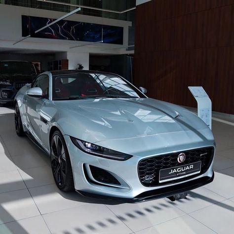 Jaguar Car Aesthetic, Jaguar Sports Car, Tesla Car Aesthetic, New Jaguar F Type, New Tesla Roadster, Jaguar Auto, Cars Jaguar, Jaguar Sport, Pixel Led