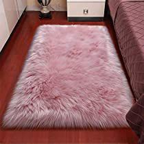 Baby Nursery Rugs, Fluffy Bedroom, Cushion Makeup, Fluffy Sofa, Shaggy Carpet, Rug Fluffy, Girl Apartment Decor, Rugs Kids, Pink Area Rugs