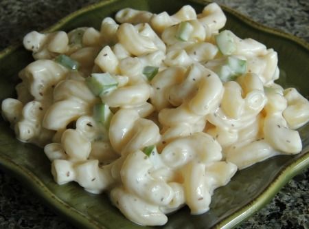 Deli Mac Salad Recipe Deli Macaroni Salad Recipe, Bbq Dinners, Mac Salad Recipe, Classic Macaroni Salad, Foodie Lover, Cold Salads, Green Pasta, Super Salads, Mac Salad