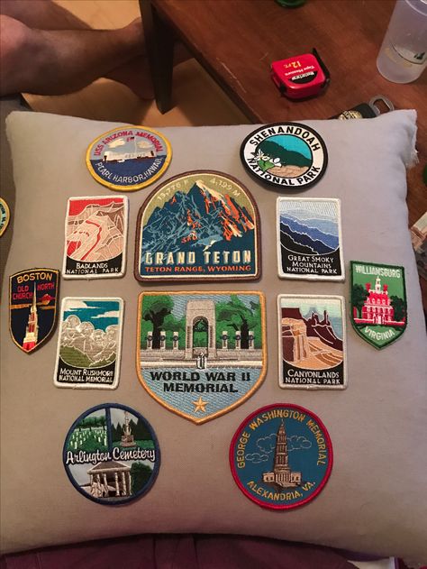 National Parks DIY gift for my mom. Used patches from every park she'd been to and sewed them on to a pillow for her! National Parks Patches, Travel Patches Display Ideas, Patch Display Ideas, Patch Display, Patches Display, Scout Patches, National Park Patches, Patch Pillow, Travel Patches