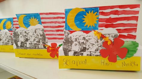 Independence Day 31 August  craft using cereal box (6 yrs old, 2016) Malaysia Day Art And Craft, National Day Art And Craft Malaysia, Merdeka Craft For Kids Malaysia, Primary 2023, Star Artwork, Independence Day Activities, August Crafts, Caterpillar Craft, Flag Crafts