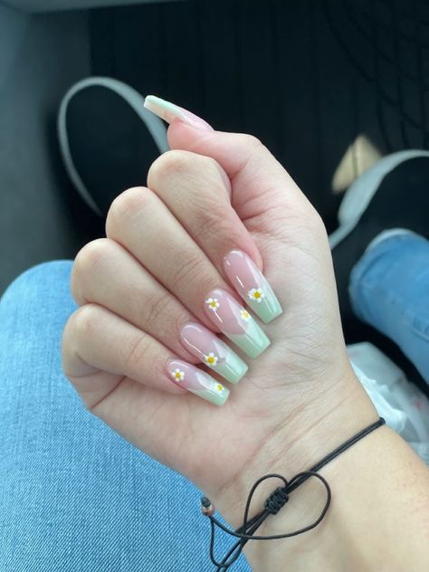 Mint Green Acrylic Nails, Summer Spring Nails, Summer Nail Inspiration, Summer Nail Art Designs, Fake Nail Tips, Hello Nails, Trendy Nail Art Designs, Simple Acrylic Nails, Classy Acrylic Nails