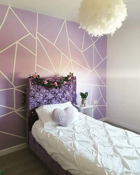 Purple Wall Design Bedrooms, Purple Paint Room Ideas Bedrooms, Purple Wall Paint Ideas, Teen Purple Bedroom, Teen Room Paint Ideas, Ideas Para Pintar Mi Cuarto, Wall Paint Designs Bedroom Indian, Teen Bedroom Paint Ideas, Purple Wall Painting Ideas Bedroom