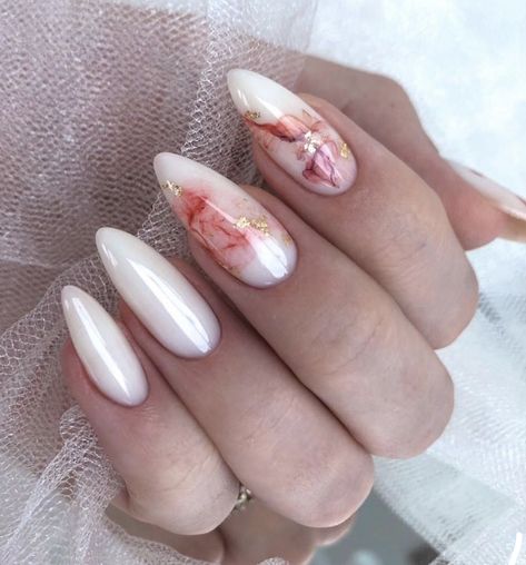 Classy Almond Nails, Romantic Nails, Stylish Nails Designs, Almond Nails Designs, Nails Only, Classy Nails, Chic Nails, Fire Nails, Perfect Nails