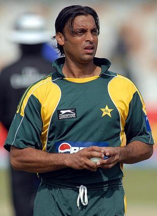 Shoaib Akhtar Shoaib Akhtar Bowling Video, Rainwater Filtration, Mentally Disturbed, Pakistan Team, Cricket Pakistan, Shoaib Akhtar, Ab De Villiers Photo, London Wallpaper, Cricket Players