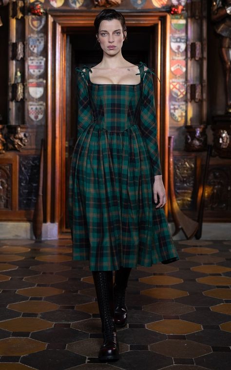 Women's Lena Hoschek Fall/winter 2024 Collection | Moda Operandi Tartan Fashion, Lena Hoschek, Tartan Dress, Cotton Midi Dress, Alternative Outfits, Coat Fashion, Green Cotton, Colorful Fashion, Moda Operandi