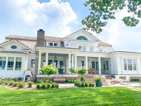 Southern Living Idea House 2021: Louisville KY - House of Hargrove Southern Living Family Room, Land Scape Design, Walkout Patio, Southern Home Exterior, Southern Colonial Homes, Classic Southern Home, Southern Front Porches, Southern Charm Homes, Traditional Southern Home