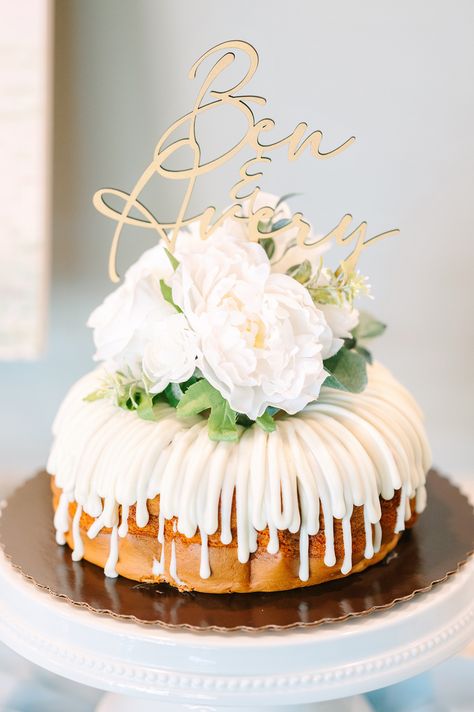 nothing bundt cakes wedding cake inspiration, bundt cake with floral topper for wedding, non traditional wedding cake ideas, Canyonwood Ridge, Dripping Springs wedding venue, Hill Country wedding, Austin wedding inspiration, Austin wedding photographer, Tara Lyons Photography, colorful wedding ideas, light blue wedding, classic wedding decor, best wedding venue near Austin, Brides of Austin, Texas wedding photography - View the whole wedding by following the link! Nothing Buddy Cake Wedding, Wedding Cake Bundt Cake, Wedding Nothing Bundt Cake, Nothing Bundt Wedding Cake, Bundt Cake Wedding Display, Wedding Ideas Light Blue, Nothing Bundt Cake Wedding, Traditional Wedding Cake Ideas, Bundt Cake Wedding