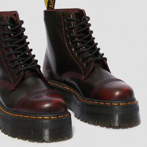 Cherry Red Dr Martens, Red Dr Martens, Galaxy Converse, Galaxy Vans, Red Leather Boots, Leather Platform Boots, Martens Boots, Back To College, Dr Martens Boots