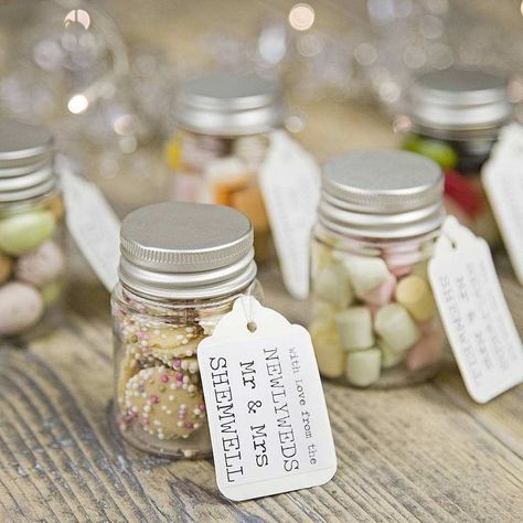 Budget Wedding Favours, Sweet Wedding Favors, Vintage Wedding Favors, Favour Jars, Creative Wedding Favors, Wedding Favors And Gifts, Favors Ideas, Cheap Favors, Wedding Favors Cheap