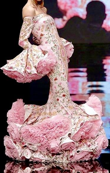 Spanish Flamenco, Unique Wedding Dresses, Runway Fashion Couture, Glam Dresses, Mode Inspo, Character Outfits, Art Clothes, Fancy Dresses, Unique Wedding