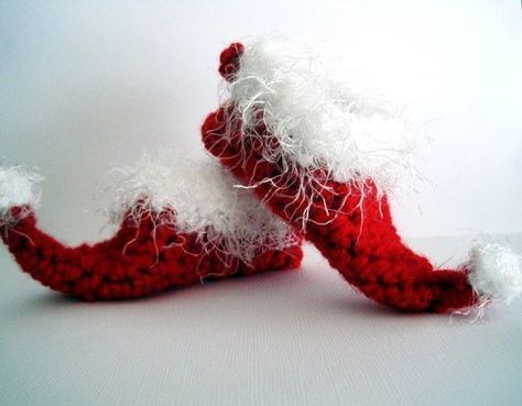 free crochet Christmas slipper patterns | Crochet Elf Slippers Baby Booties Christmas Booties Santa Booties Elf ... Crochet Elf, Elf Slippers, Crocheted Slippers, Elf Shoes, Christmas Slippers, Novelty Yarn, Red White Christmas, Haken Baby, Crochet Booties