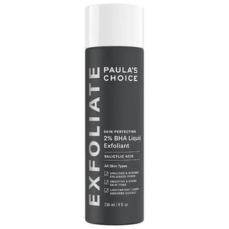 Why Paula's Choice Exfoliating Toner Is A True Cult-Favorite Paula's Choice Bha, Bha Toner, Exfoliating Toner, Paula's Choice, Younger Skin, Paulas Choice, Natural Exfoliant, Unclog Pores, Improve Skin Texture