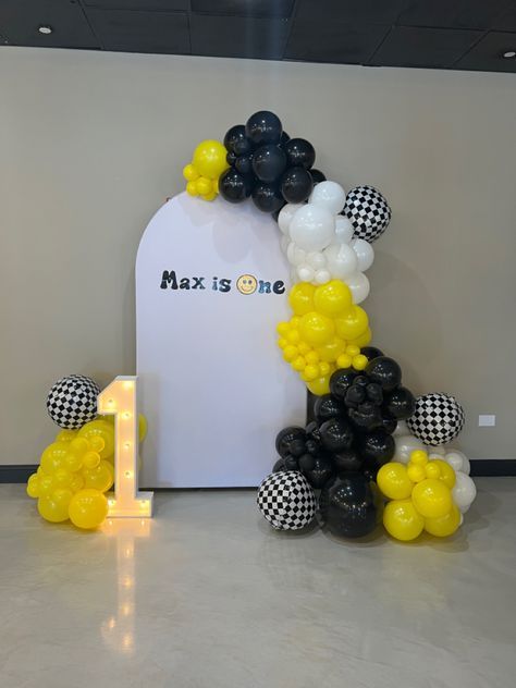 One Happy Dude Balloon Backdrop, One Happy Dude Balloon Garland, One Happy Dude Balloons, Dude Birthday Party, Birthday Smiley, Black And White Balloons, One Happy Dude, Baby First Birthday Cake, Mehndi Design Pictures