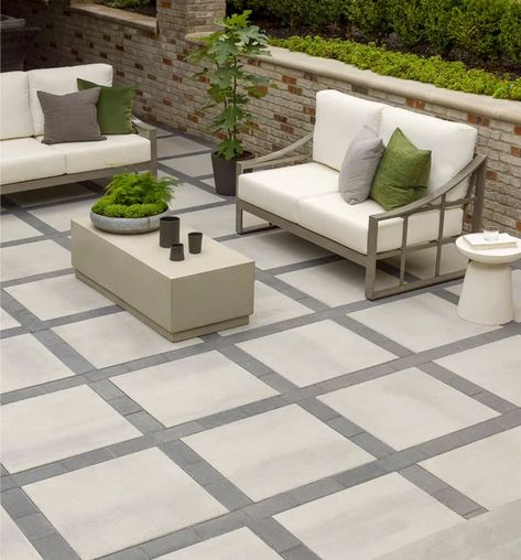 Paver Designs, Patio Pavers Design, Patio Slabs, Patio Flooring, Paver Patio, Garden Pool, Concrete Patio, Front Yard Landscaping Design, Backyard Patio Designs