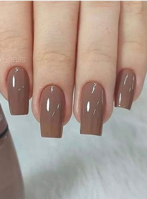 Pretty Fingernails, Ongles Beiges, Nail Specialist, Elegant Touch Nails, Nail Paint Shades, Brown Nail Polish, Brown Nail, Boho Nails, Plain Nails