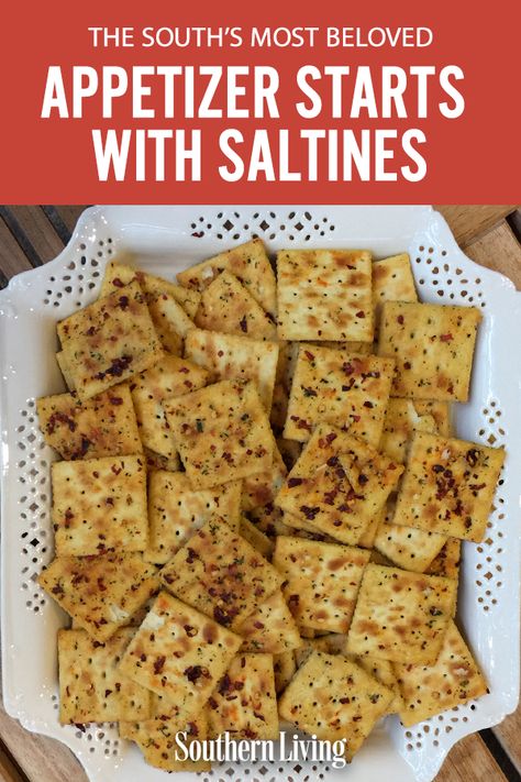 Alabama Fire Crackers Recipe, Saltine Cracker Recipes, Spicy Crackers, Crackers Appetizers, Seasoned Crackers, Fire Crackers, Saltine Crackers, Snack Mix Recipes, Cracker Recipes