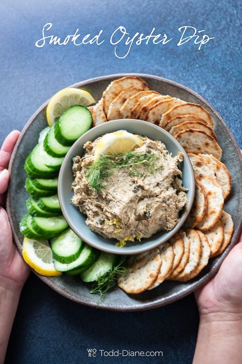 Smoked Oyster Dip Recipe | WhiteOnRiceCouple.com Oyster Dip, Holiday Dip Recipes, Canned Oysters, Fun Appetizers, Appetizers Easy Dips, Seafood Dip, Dinner Gathering, Smoked Oysters, Canned Fish