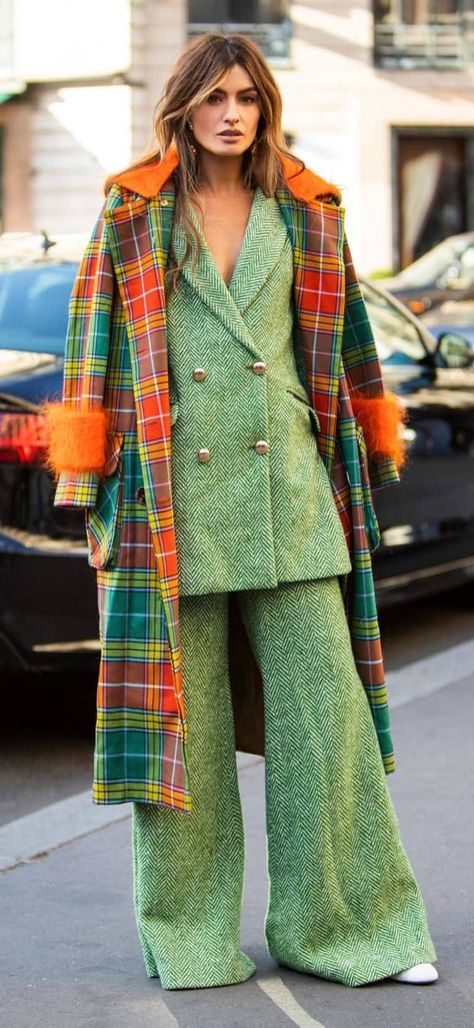 Vintage Stella Mccartney, London Street Wear, Green Suit, Looks Chic, Plaid Jacket, Fashion Week Street Style, Mode Vintage, Work Attire, Street Chic