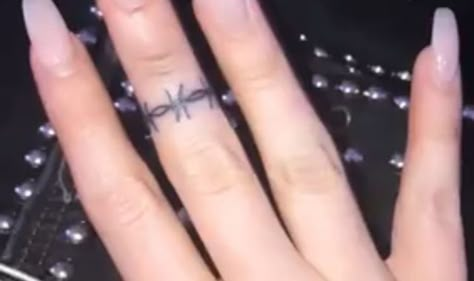 Small Barb Wire Tattoo, Finger Tattoos Barbed Wire, Barb Wire Finger Tattoo, Barbwire Finger Tattoo, Barbed Wire Finger Tattoo, Barbed Wire Ring Tattoo, Barbed Wire Hand Tattoo, Barbed Wire Tattoo, Wire Tattoo