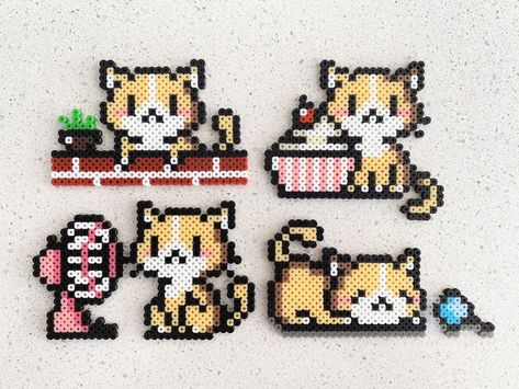 Perler Beads Art, Kawaii Orange, Keychain Phone, Beads Art, 3d Perler Bead, Safety Pin Brooch, Cat Cross Stitch Pattern, Diy Perler Beads, Melting Beads