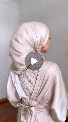 Hijab Fashion on Instagram: "Would you try this style? 🤍 Hijab tutorial by @faraadelunaa   @hijabfashion #hijabfashion" Turban Hijab, Style Hijab, Hijab Tutorial, Style Mistakes, You Tried, Hijab Fashion, On Instagram, Instagram